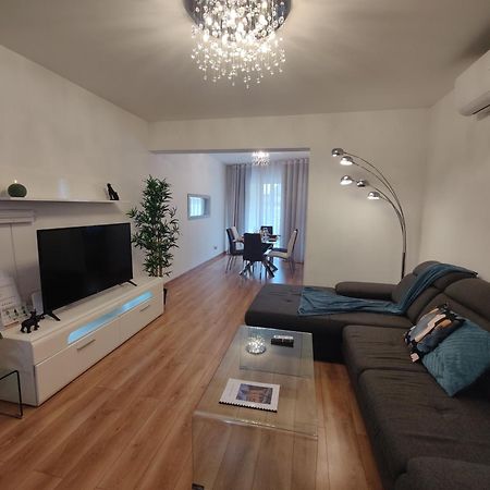 Central Modern Sliema 2 Bedroom Apartment Екстериор снимка